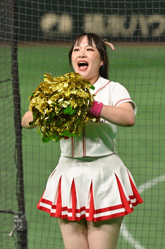 日本生命の応援団（準決勝）都市対抗野球2025 [写真特集2/41] | 毎日新聞