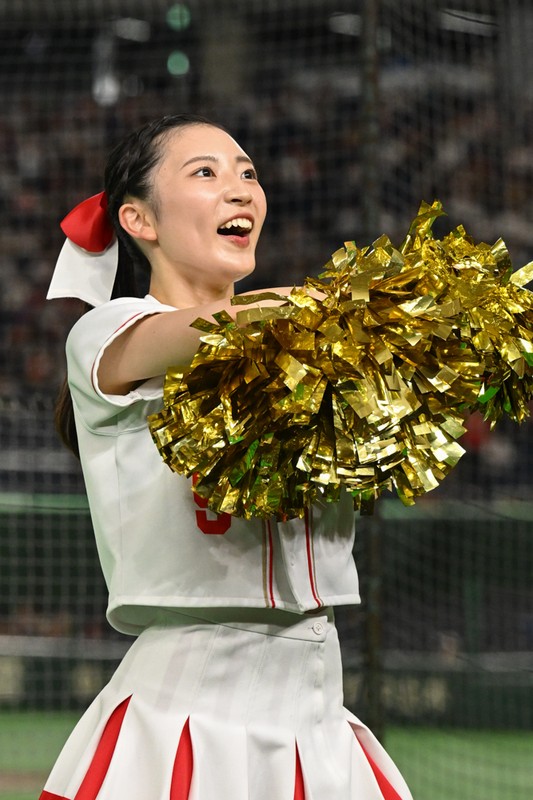 日本生命の応援団（準決勝）都市対抗野球2025 [写真特集2/41] | 毎日新聞