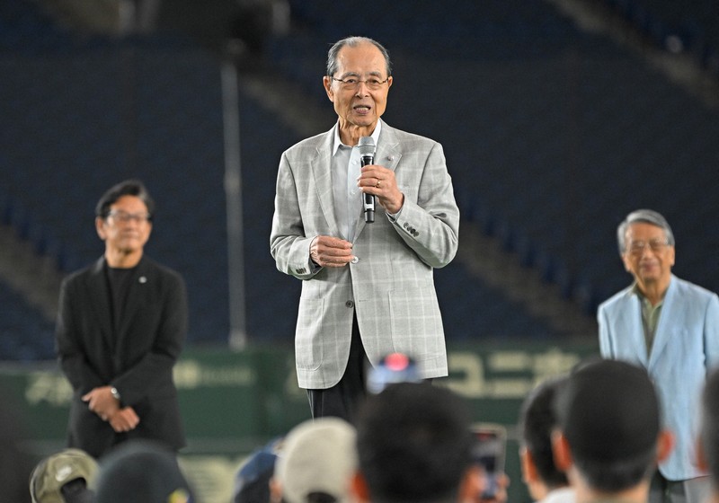 東京ドームで野球体験 王貞治さん、栗山英樹さんも視察 都市対抗