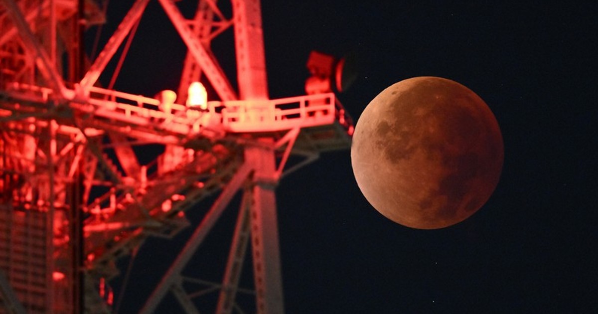 In Photos Total lunar eclipse seen across Japan for 1st