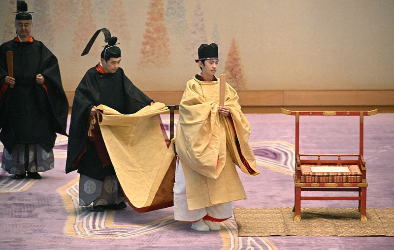 毎小ニュース：社会 悠仁さま成年式 皇室で40年ぶり | 毎日新聞