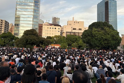 参政党候補者の演説に集まった群衆（7月19日、東京都港区）　筆者撮影