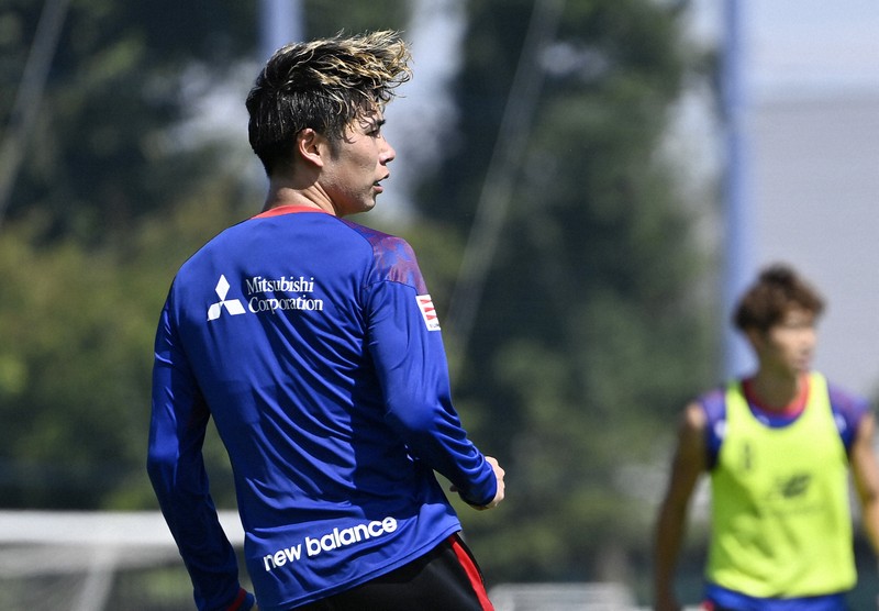 FC東京 野澤零温選手 サイン入りスパイク FC東京 野澤零温選手 サイン入りスパイク