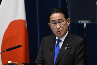 「国策」原発再稼働　お忍びで岸田氏が新潟入り　知事の「師」も暗躍