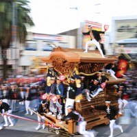 大阪・岸和田だんじり祭始まる [写真特集1/13] | 毎日新聞