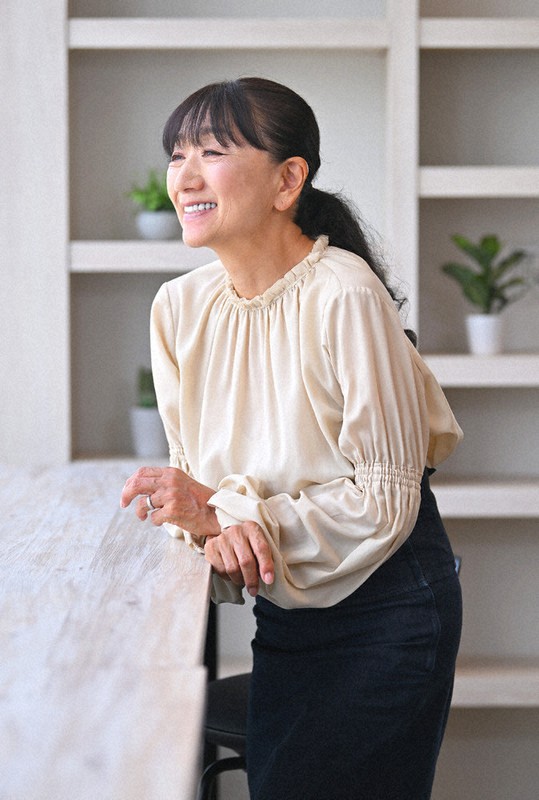 特集ワイド：内面から輝くお手伝い 元ヘアメークアップアーティスト