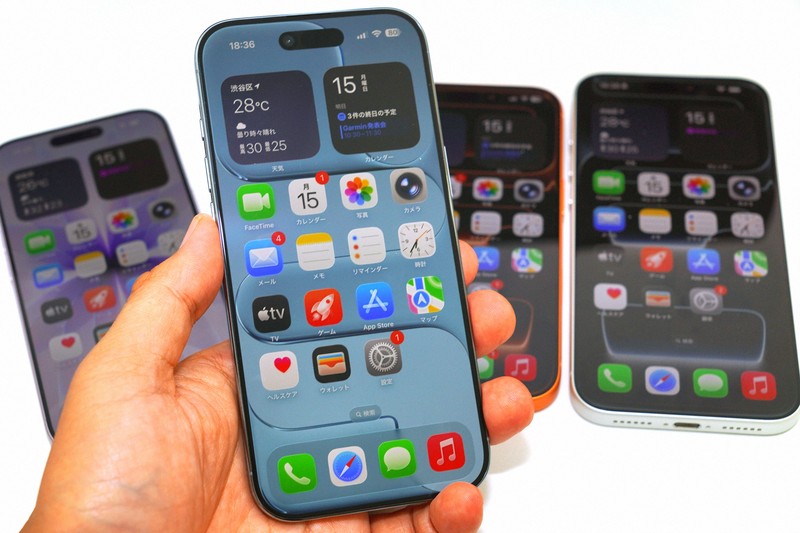 モデルごとの特徴をよりはっきりさせたiPhone Air（手前）とiPhone 17シリーズ3機種＝記事中の写真はすべて筆者提供