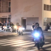 中年原付暴走族(笑)様　カニューレバンド・ホルダー　 専用ページ 原付きツーリングのはずが… 変わる「令和の暴走族」の実態 [写真特集1