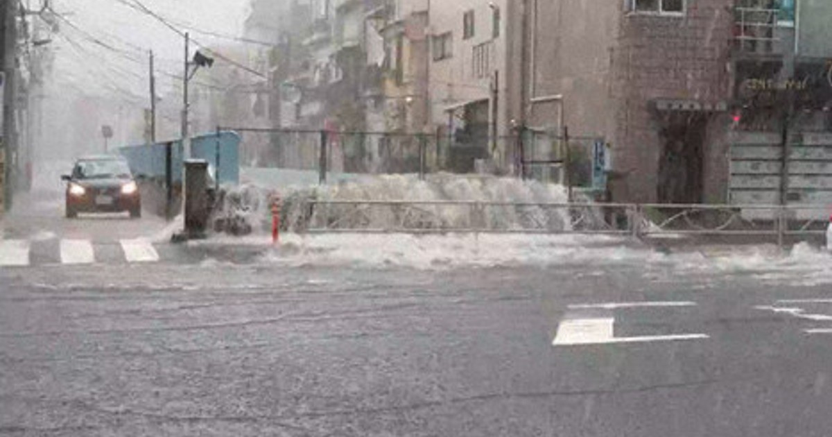 Easy Japanese news in translation: Heavy rain hits Tokyo and Kanagawa Prefecture