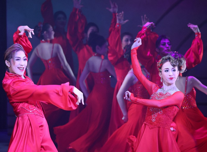 OSK日本歌劇団「EXPO2025‼ REVUE OSAKA」開幕 [写真特集32/30