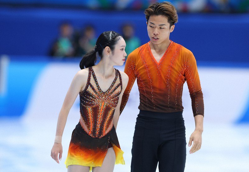 フィギュアスケート五輪最終予選 ペアSP「ゆなすみ」は4位で20日の