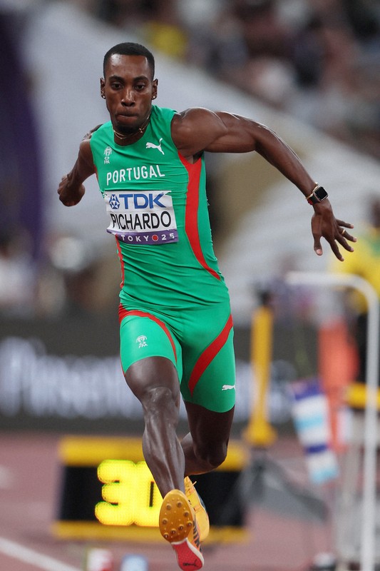 世界陸上19日の競技 ノア・ライルズが男子200mで4連覇 [写真特集19/30