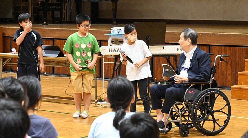尊重し個性大切に」 作曲家・三枝成彰さん、小学校で教室 横浜・鶴見区
