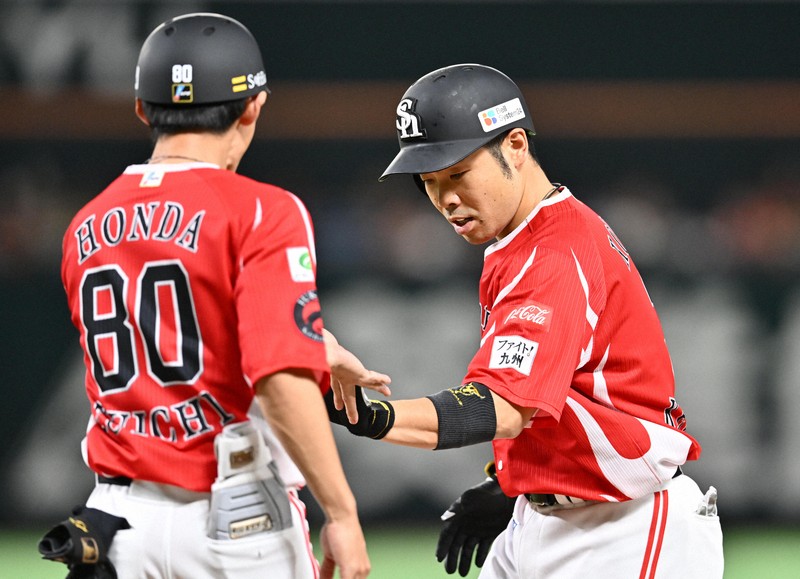 プロ野球【ソフトバンク－オリックス】 [写真特集2/26] | 毎日新聞