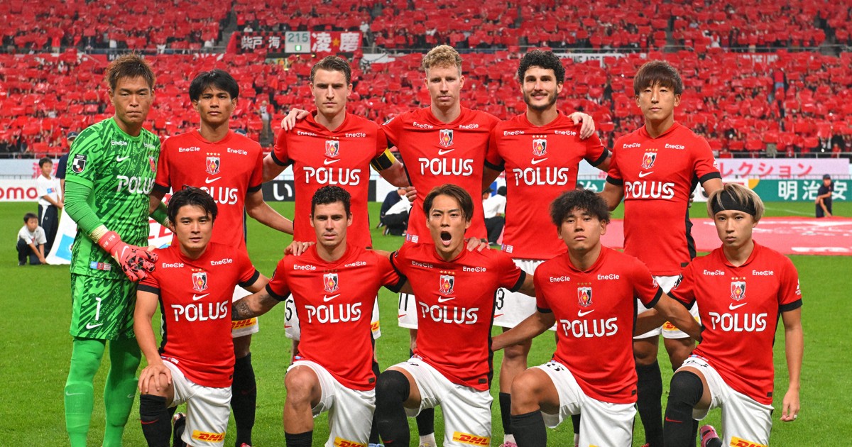 鹿島アントラーズ首位浮上 2位と勝ち点3差 サッカーJ1第30節 [写真特集