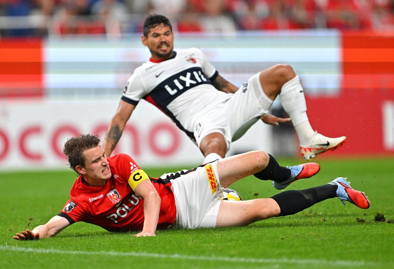 鹿島アントラーズ首位浮上 2位と勝ち点3差 サッカーJ1第30節 [写真特集