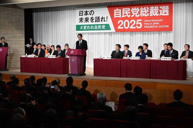 読む政治：総裁選5候補全員がガソリン暫定税率廃止を公約 消費減税には