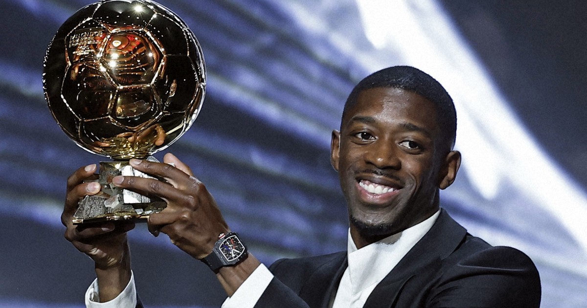 【レア／正規品／新品タグ付】PSG メッシ バロンドール受賞記念 ユニフォーム レア／正規品／新品タグ付】PSG メッシ バロンドール受賞記念