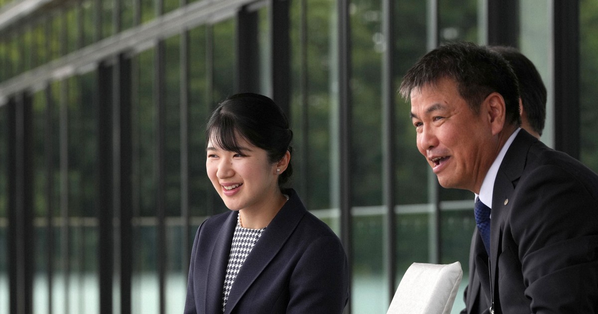天皇、皇后両陛下の長女愛子さまが「第50回愛馬の日」にご出席 [写真