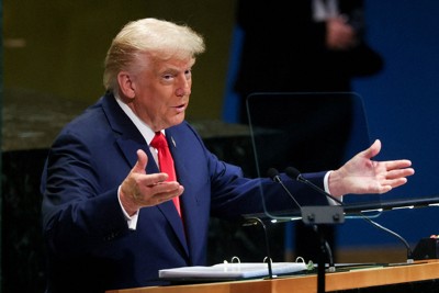 国連総会で一般討論演説をするトランプ米大統領＝ニューヨークの国連本部で2025年9月23日、ロイター