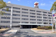 福岡県警本部＝福岡市博多区で2019年2月24日、森園道子撮影