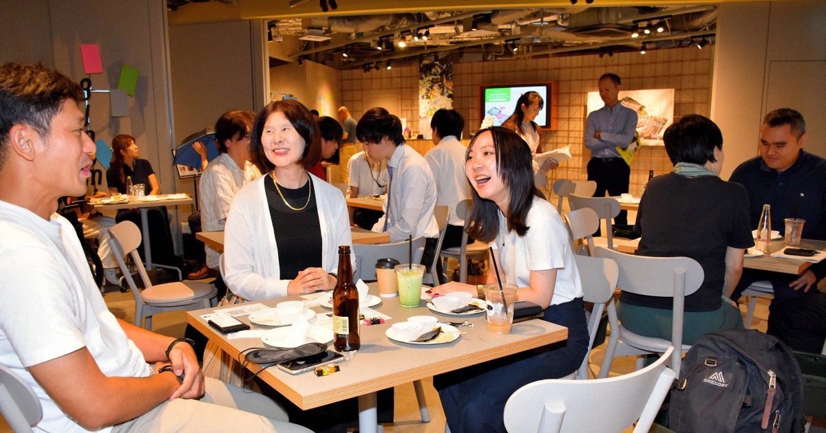 「見えない」世界で気づき広げて　大阪でお酒片手に交流イベント