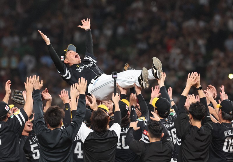 ソフトバンクがリーグ優勝 これまでの胴上げを振り返る [写真特集1/12