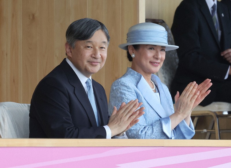 天皇、皇后両陛下が滋賀の国民スポーツ大会・総合開会式に出席 [写真
