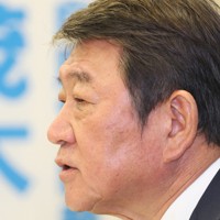自民党総裁選を前にグループインタビューに応じる茂木敏充前幹事長＝衆院第2議員会館で2025年9月25日午後7時16分、滝川大貴撮影