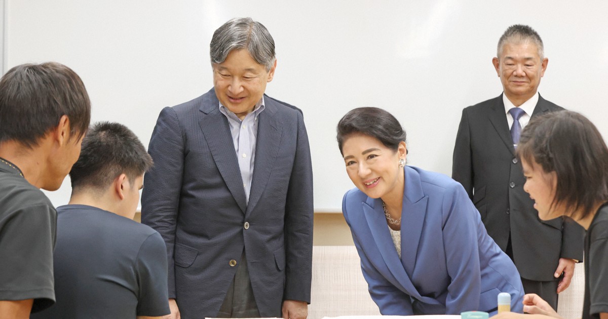 両陛下が滋賀県立盲学校訪問 雅子さま、盲導犬に「いい子ね」と笑顔