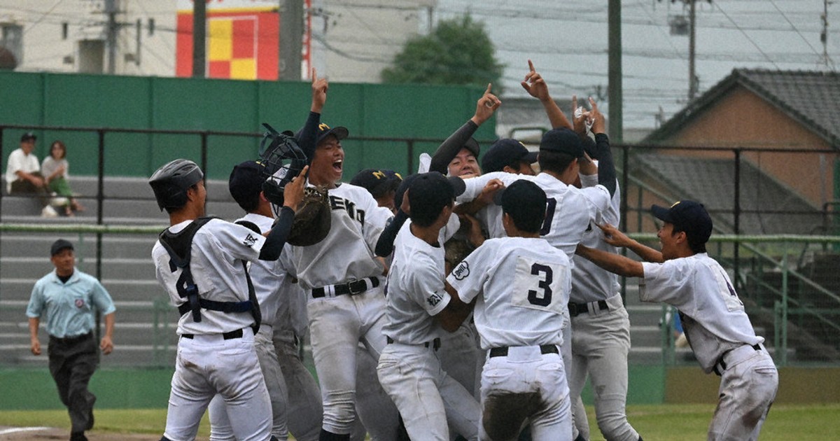 秋季高校野球：県大会 三重3年ぶり優勝 津田学園破る 津商も東海大会へ
