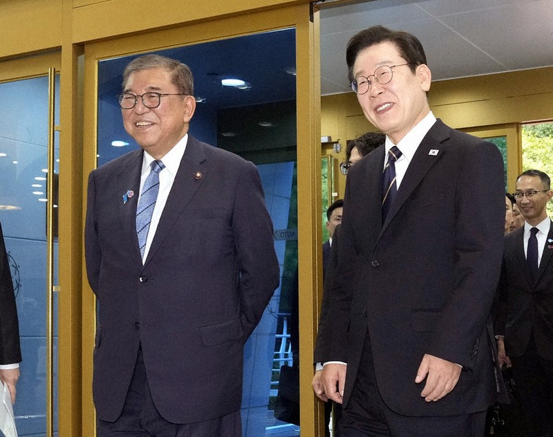 日韓首脳会談：日韓会談 首相の釜山訪問、歓迎 ソウル以外、21年ぶり