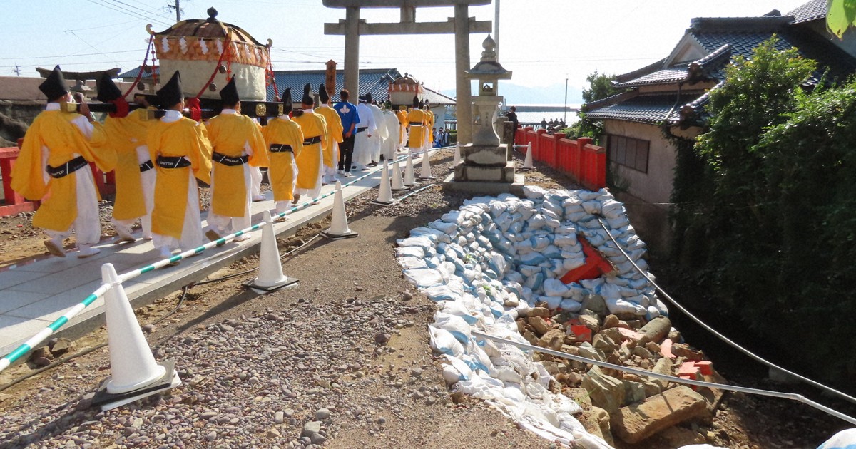 参道が7メートル崩落…大雨被災の宗像大社・中津宮で「出御祭」 | 毎日新聞