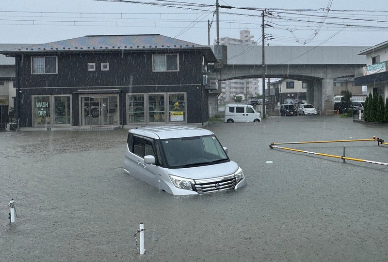 宮城で大雨、住宅に浸水被害も 2日明け方まで不安定な大気、警戒を