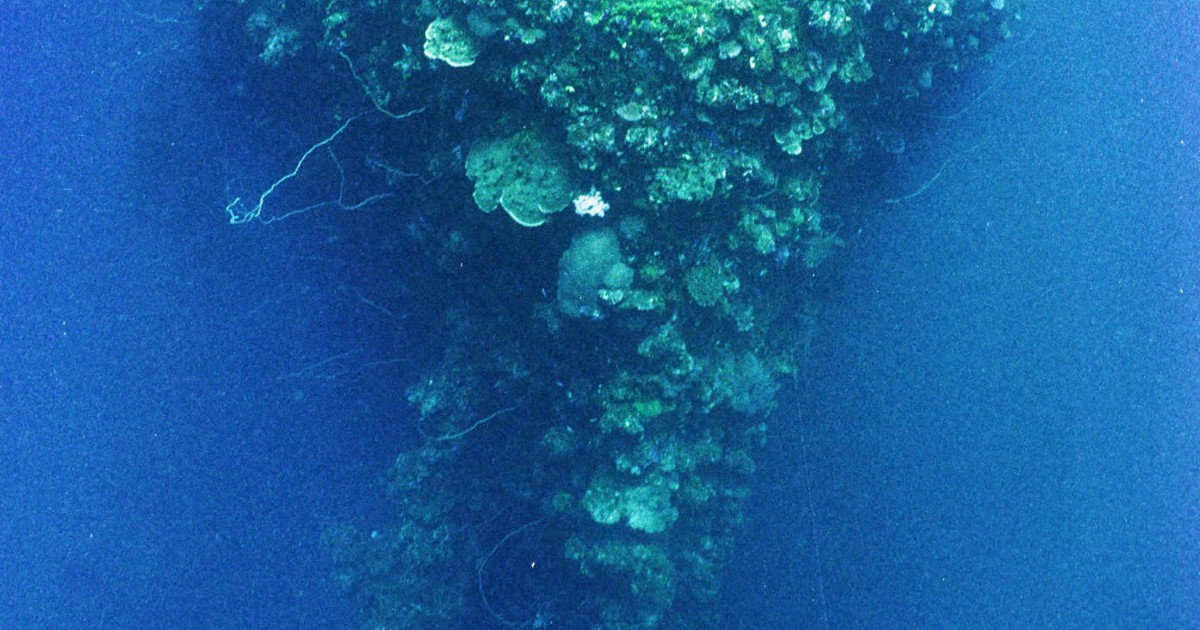 Oil leaks from WWII Japan shipwreck in Micronesia, emergency declared