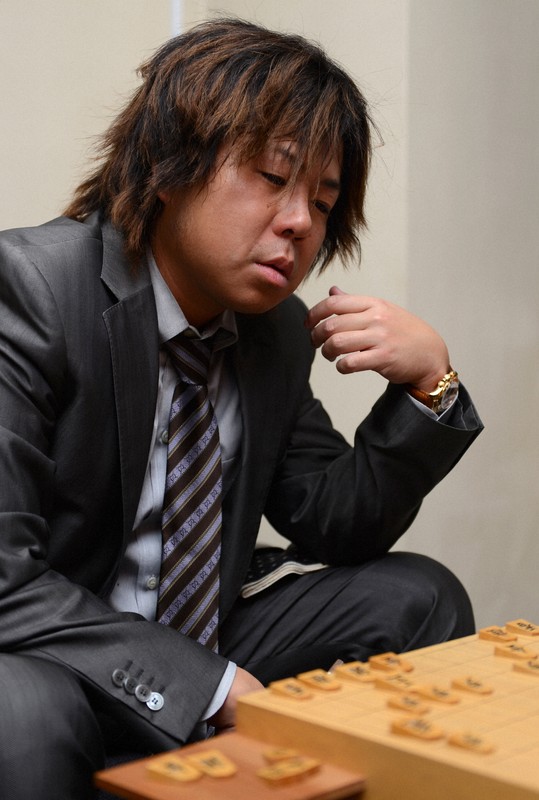 元プロ棋士 速報】元妻らクワで襲撃し殺人未遂の罪 愛称“ハッシー” 元プロ