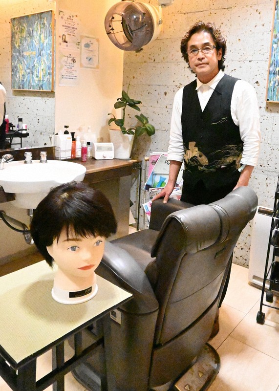 愛するものは虎とスポーツカーと流行歌 高市早苗氏の素顔 [写真特集5/8