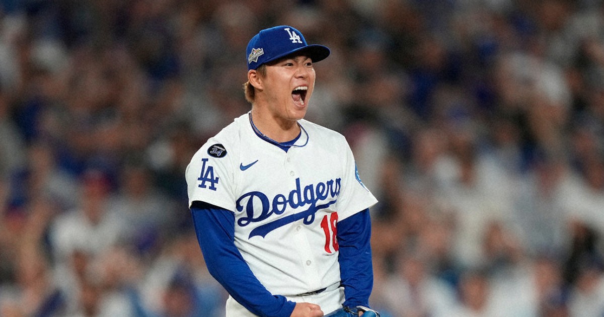 Yoshinobu Yamamoto shines as Dodgers sweep Reds to reach NL Division Series