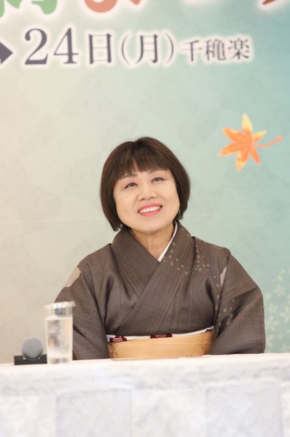 藤山直美　入手困難直筆サイン色紙・舞台チラシ●女優 舞台、映画、テレビドラマなど 藤山直美 入手困難直筆サイン色紙・舞台チラシ○女優 舞台、映画