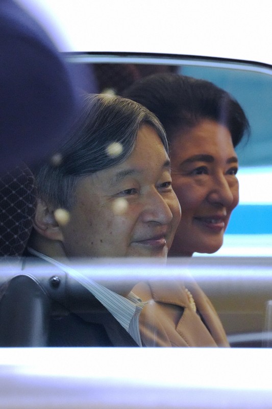 天皇、皇后両陛下 京都府立植物園で「どんぐりの森」などをご視察