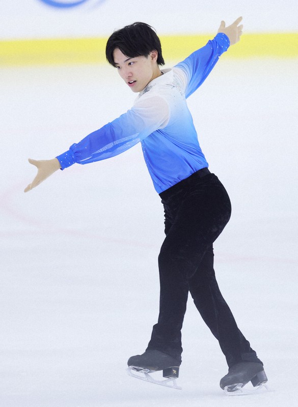 フィギュアスケート中四国九州選手権 杉山匠海が男子首位発進