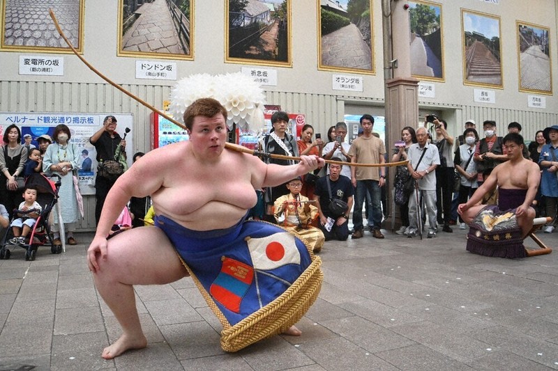 長崎くんち2025：大迫力、本番さながら 人数揃い ／長崎 | 毎日新聞