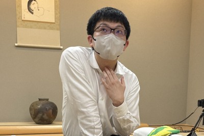 A級順位戦2回戦で増田康宏八段に勝ち、開幕戦に続いて連勝した永瀬拓矢九段＝東京都渋谷区の将棋会館で2025年8月11日、丸山進撮影
