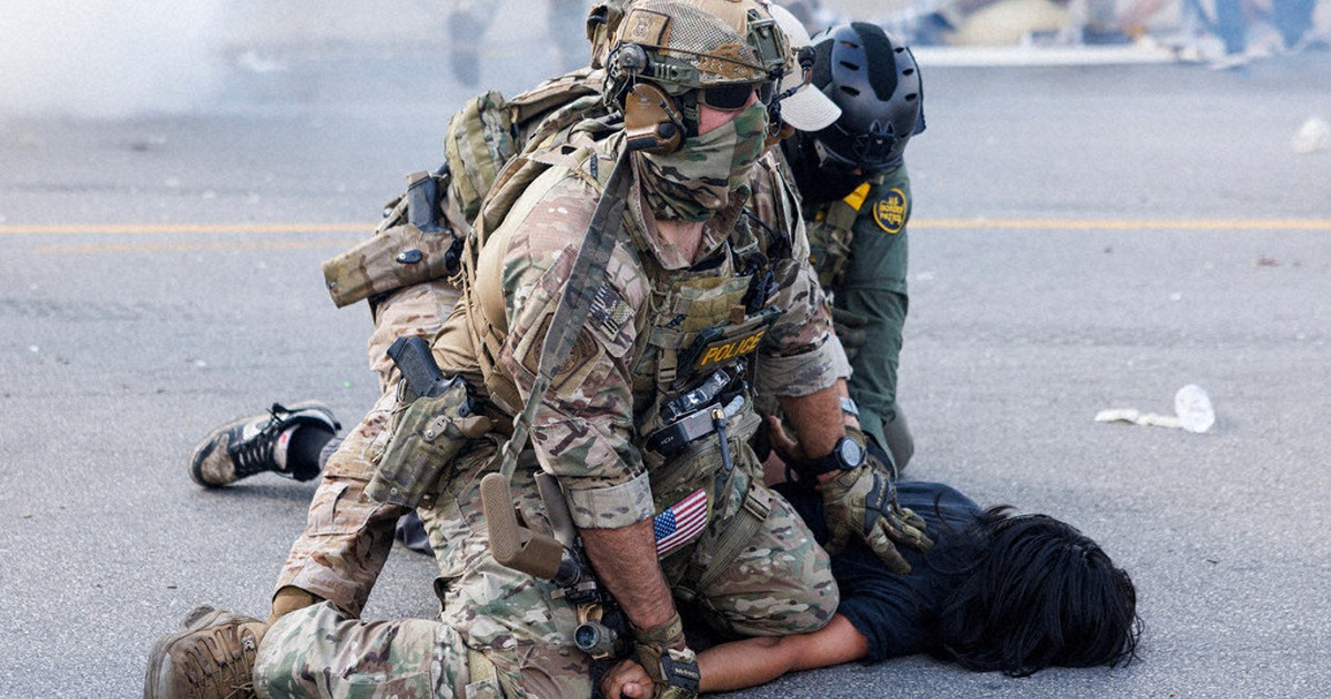 Trump plans to federalize 300 troops in Illinois, as judge blocks a similar mobilization in Oregon