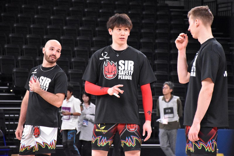 イッチ様　石川祐希選手着用　ペルージャ　ユニフォームネーションズリーグ 最安値☆新品未使用 石川祐希選手着用 ペルージャ ユニフォーム