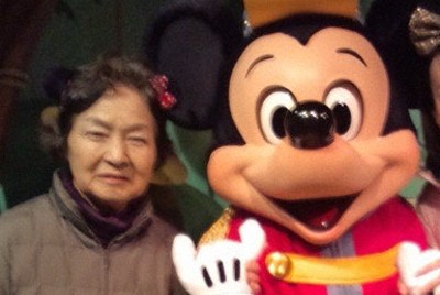 「学生の頃からふさぎこみ」　両親が語る女性刺殺容疑者の鬱屈と絶望