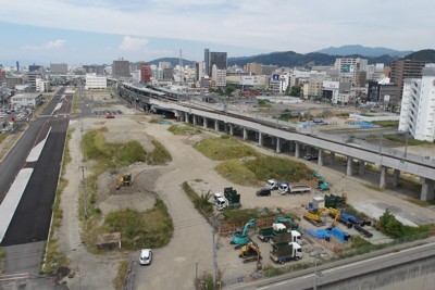 JR松山駅西側のアリーナの整備予定地＝松山市提供