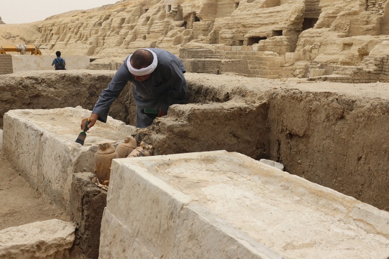 古代エジプト時代の絵画が行方不明 「呪いの言葉」刻まれた墓から