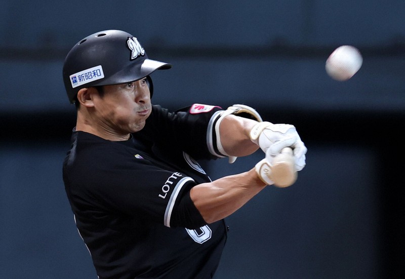 千葉ロッテ　荻野貴司　ＢＦＪ　モデルバット 荻野貴司選手モデル M05 BFJ〈メイプル〉グラスファイバー木製