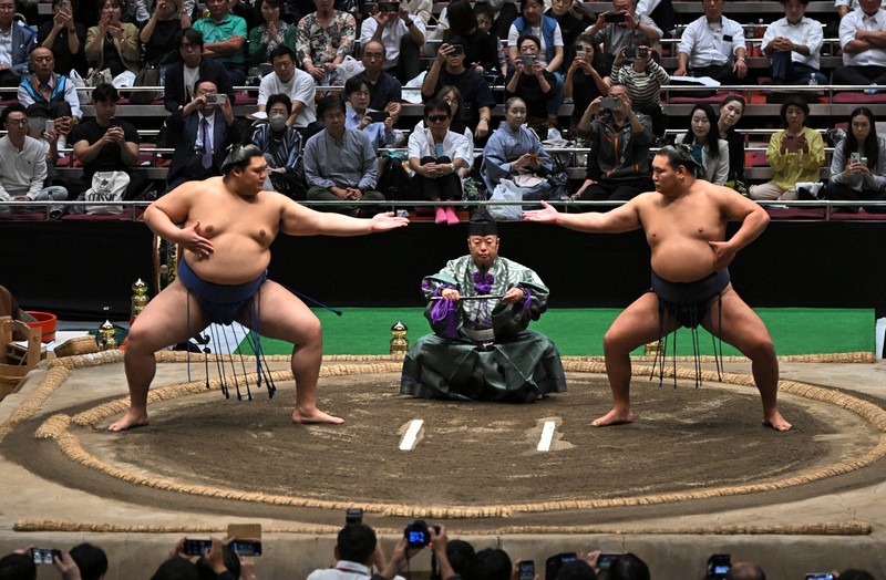 平安時代の「古式大相撲」を再現 日本相撲協会設立100周年 [写真特集1
